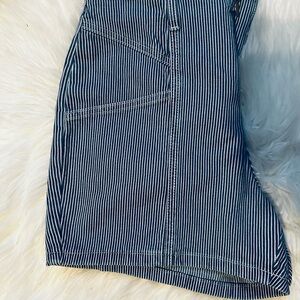 Universal Thread - Striped Blue Women's Shorts Size 6
